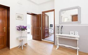Domus Merulana Bed And Breakfast